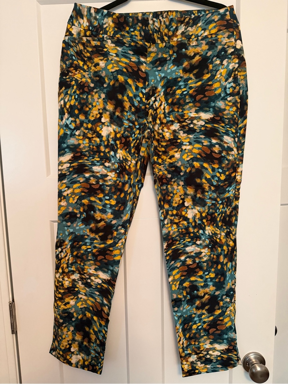 Chico's Teal and Dark Yellow Abstract Print Leggings